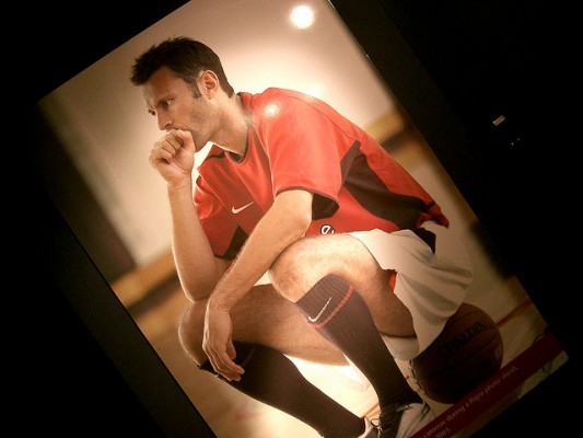 Does Ryan Giggs Have Twitter