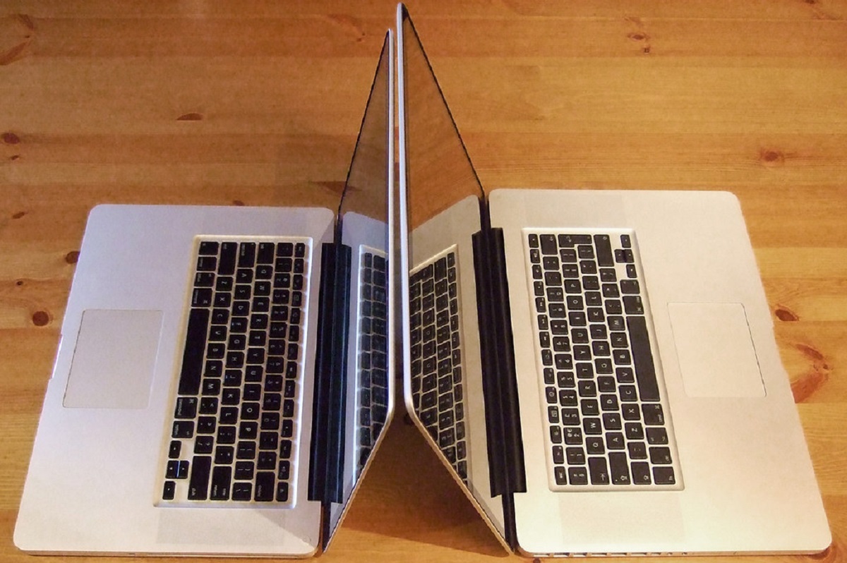 Apple Inc. Apps for Intel and M1 Chipset