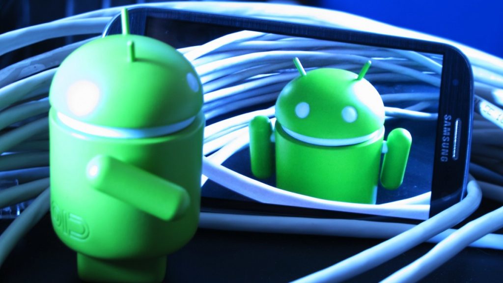 Android Smartphones Privacy Issues
