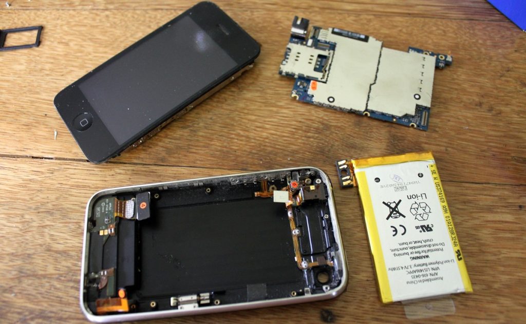 Apple Inc. Self Service Repair Program Genuine Spares iPhone M1 Mac PCs