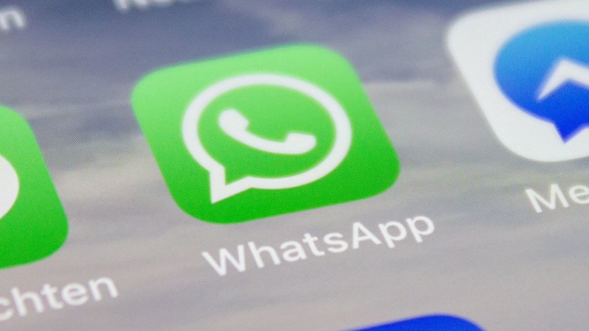 WhatsApp UWP App Microsoft Store Facebook Silverlight Electron Framework